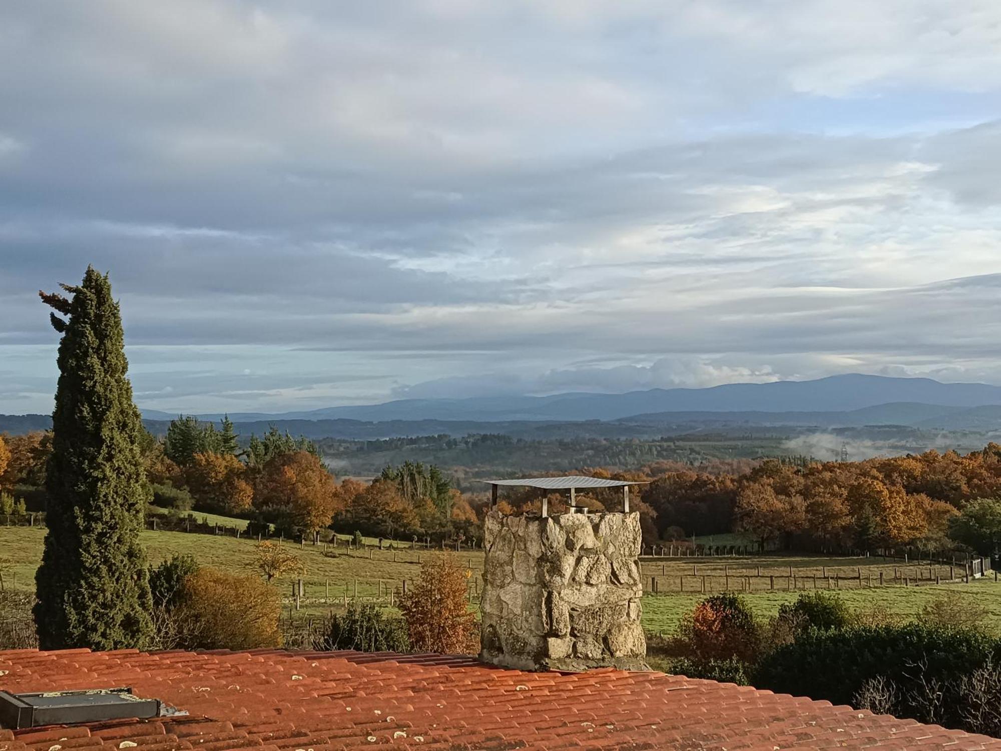 Casa Dos Muros Y Actividades En La Ribeira Sacra * Pantón