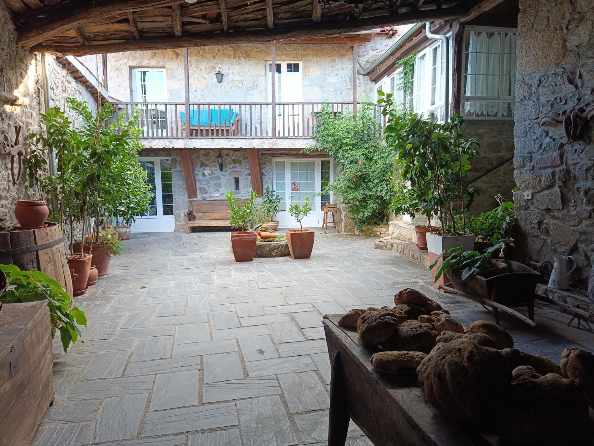 Casa Dos Muros Y Actividades En La Ribeira Sacra Casa rural *